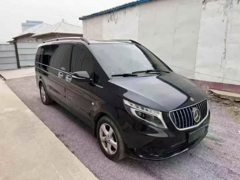 濰坊18年奔馳威霆2