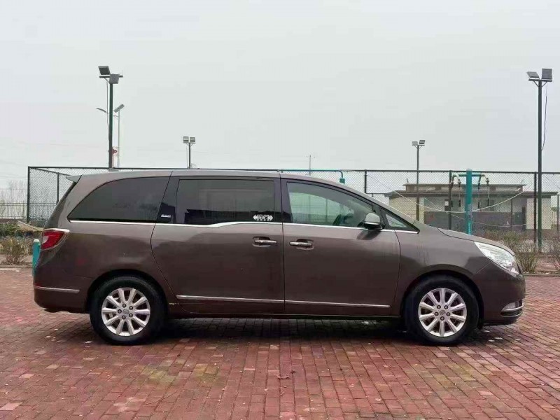 济宁13年别克GL82