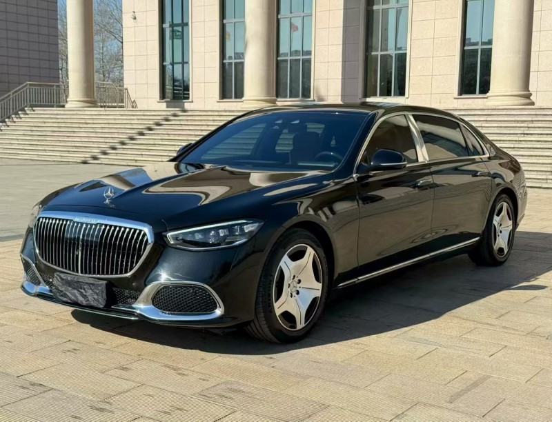 唐山23年奔驰迈巴赫S级3