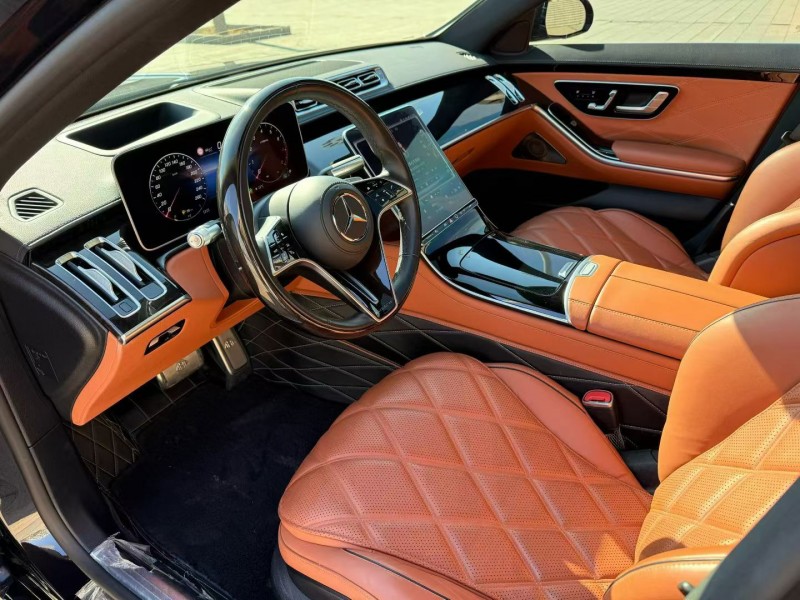 唐山23年奔驰迈巴赫S级5