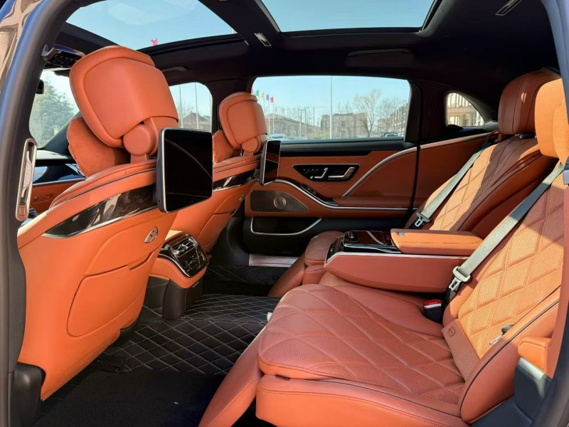 唐山23年奔驰迈巴赫S级6