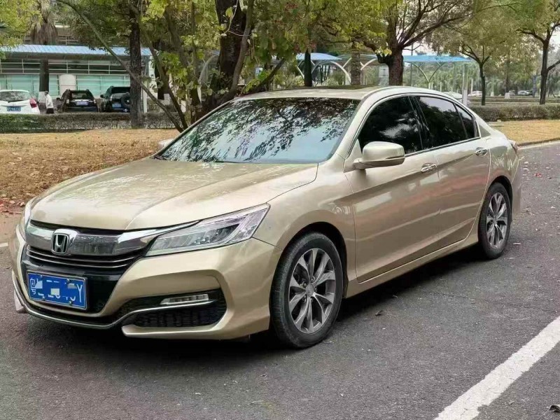 韶关17年本田雅阁4