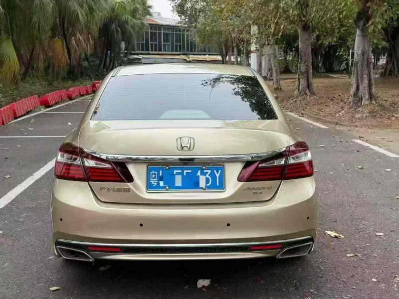 韶关17年本田雅阁9