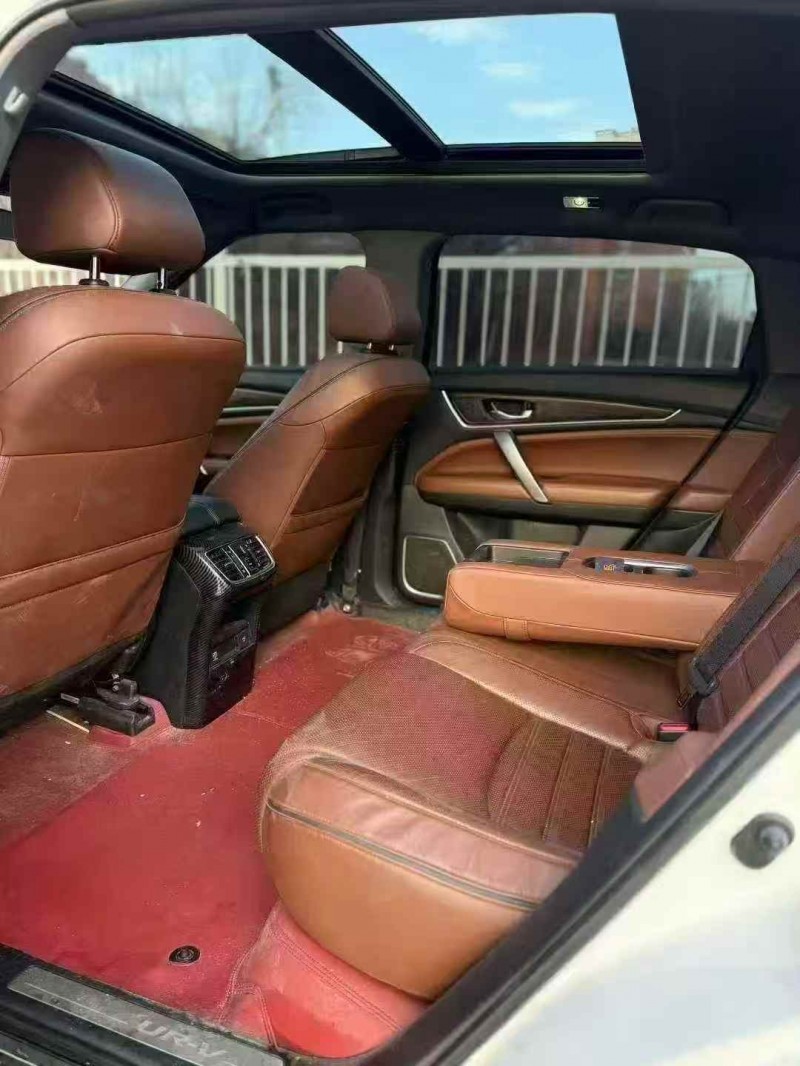 白银19年本田URV4