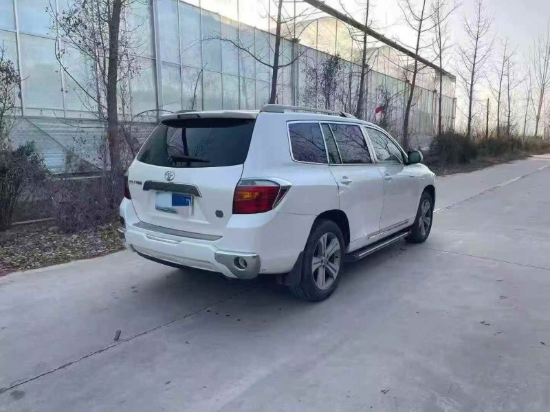 東營12年豐田漢蘭達7