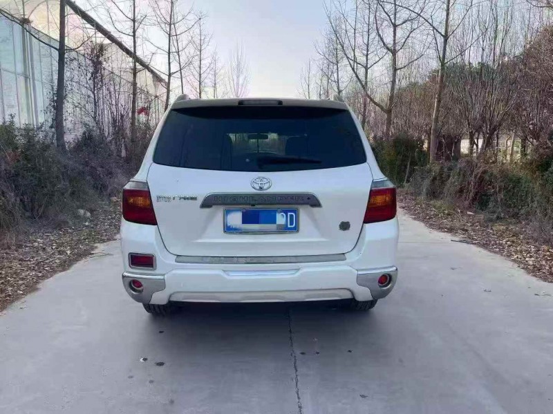 東營12年豐田漢蘭達9