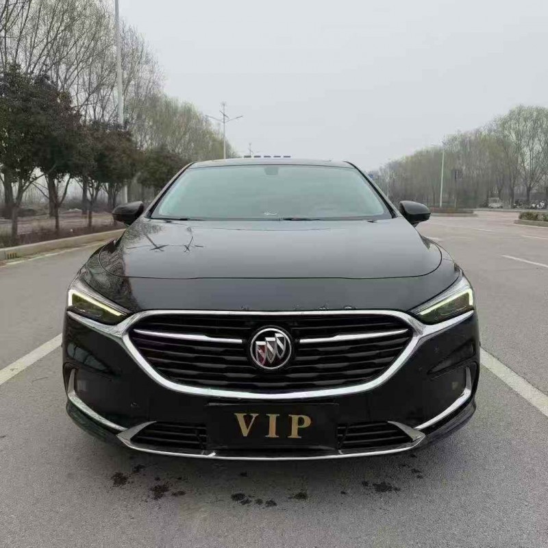 济宁22年别克君越1