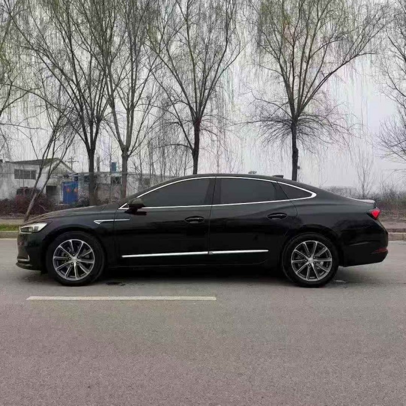 济宁22年别克君越9