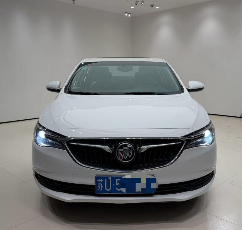 成都19年别克英朗1