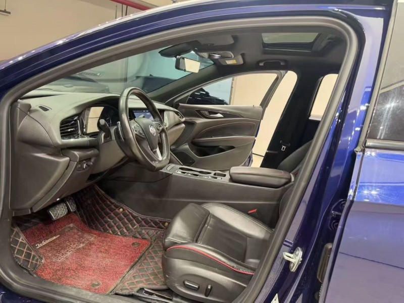 成都21年别克君威4