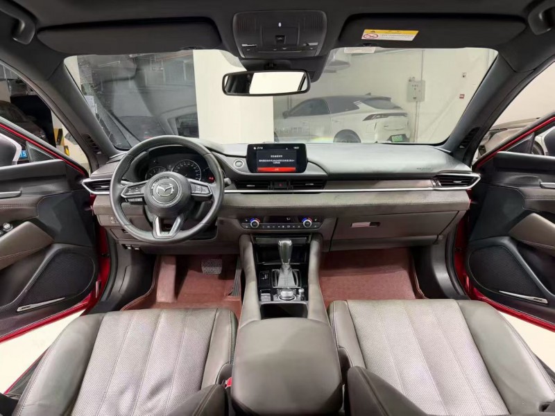 成都21年马自达阿特兹8