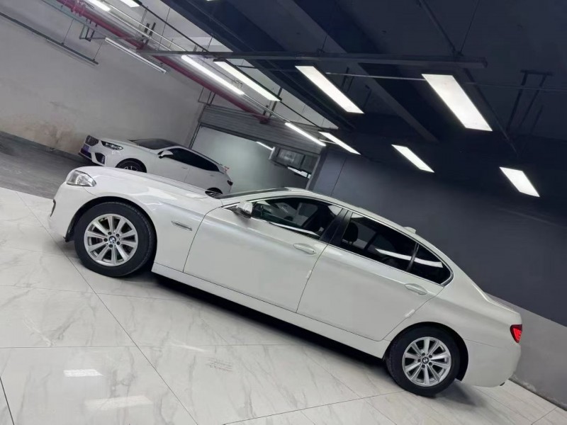 成都17年宝马5系2