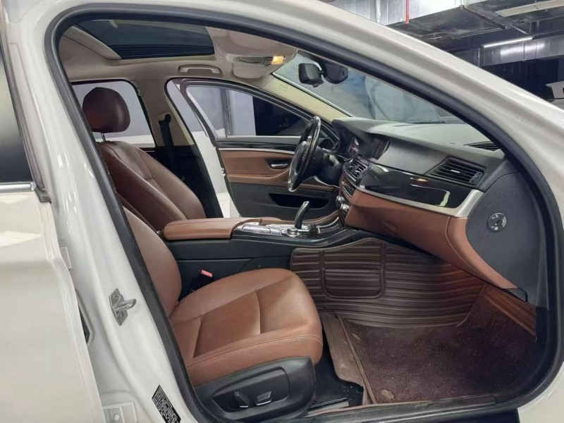 成都17年宝马5系5