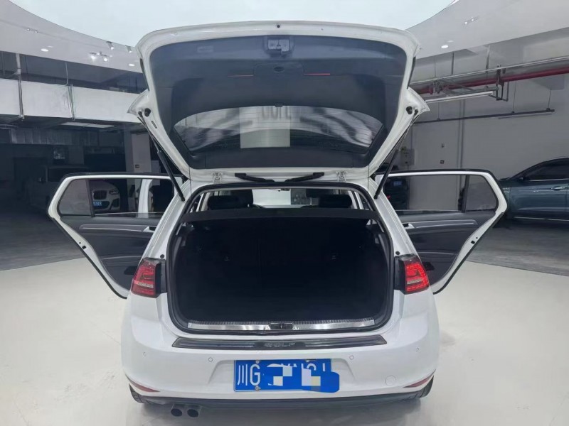 成都17年大众高尔夫8