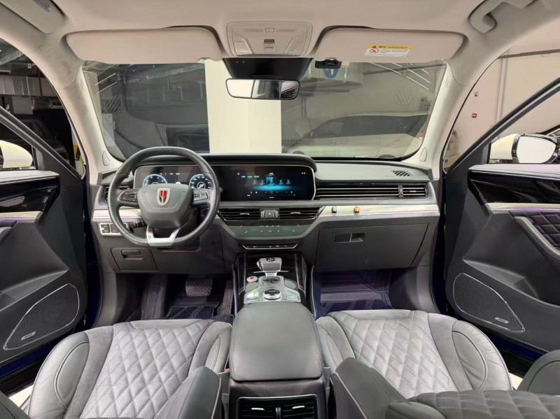 成都21年红旗HS59