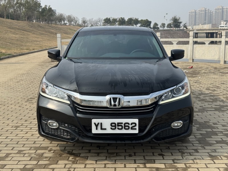 焦作16年本田雅阁1