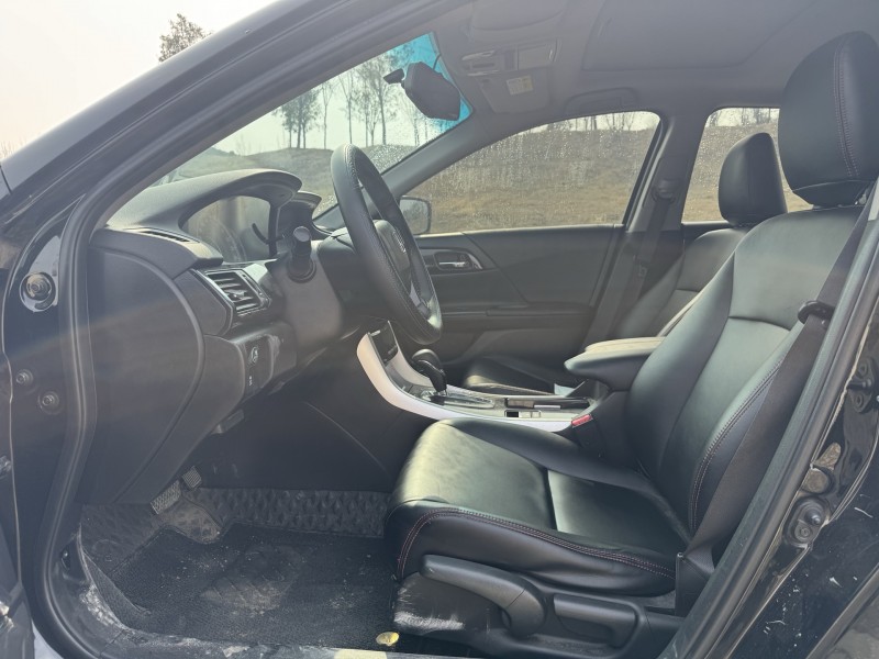 焦作16年本田雅阁6