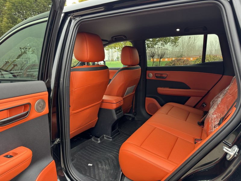 鹽城25年豐田鉑智5