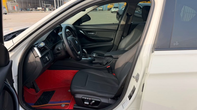 南阳17年宝马3系2