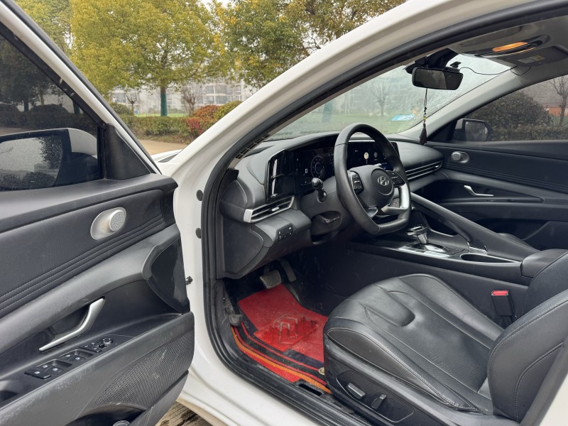 盐城22年现代伊兰特5