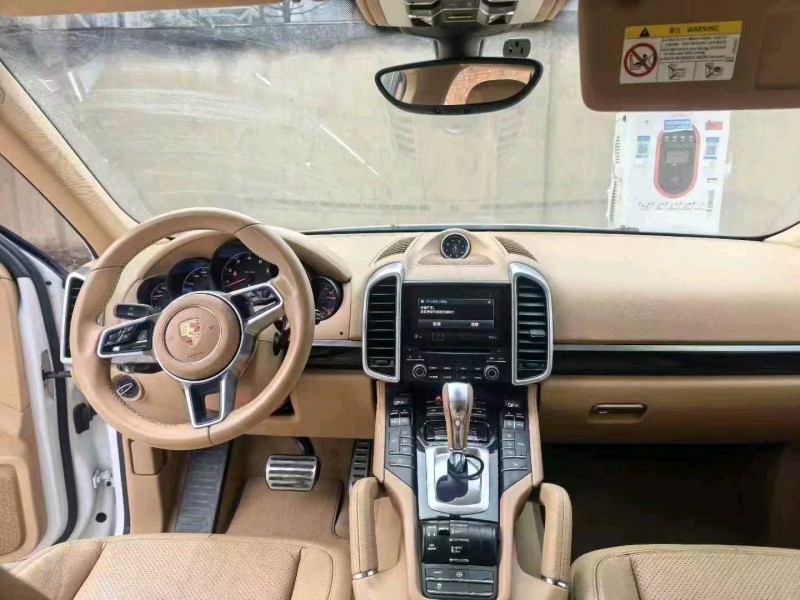台州16年保时捷卡宴6