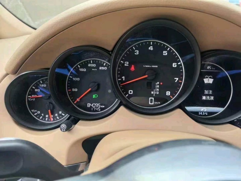 台州16年保时捷卡宴7