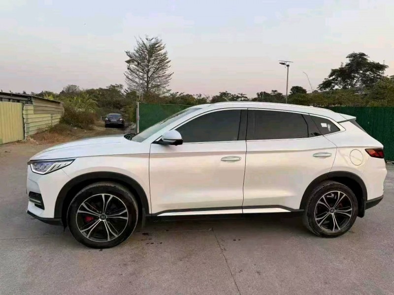 中山21年比亚迪宋5