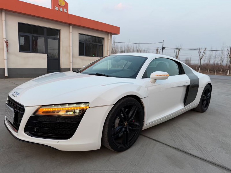 唐山14年奥迪R82