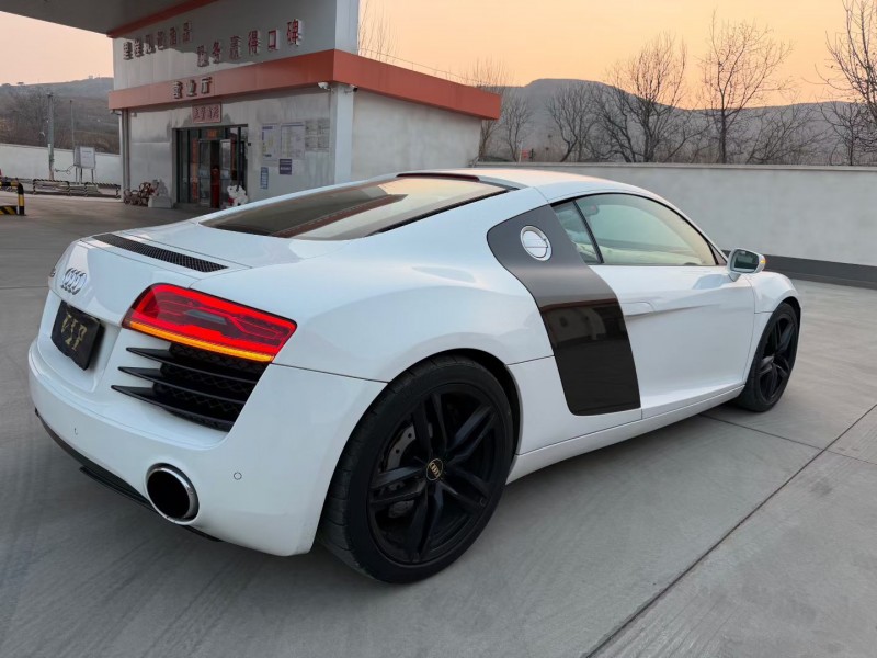 唐山14年奥迪R89