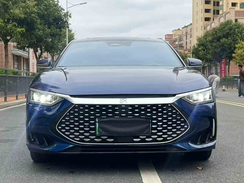 汕头22年比亚迪汉1