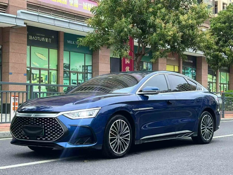 汕头22年比亚迪汉3