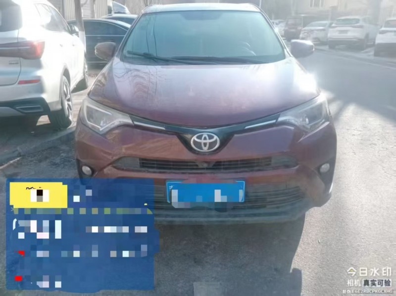 济源17年丰田RAV4荣放1