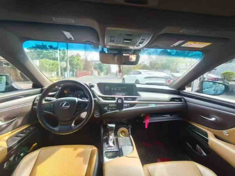 江门20年雷克萨斯ES6