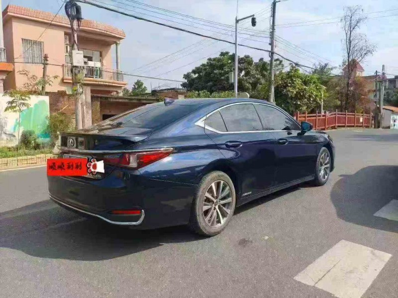 江门20年雷克萨斯ES7