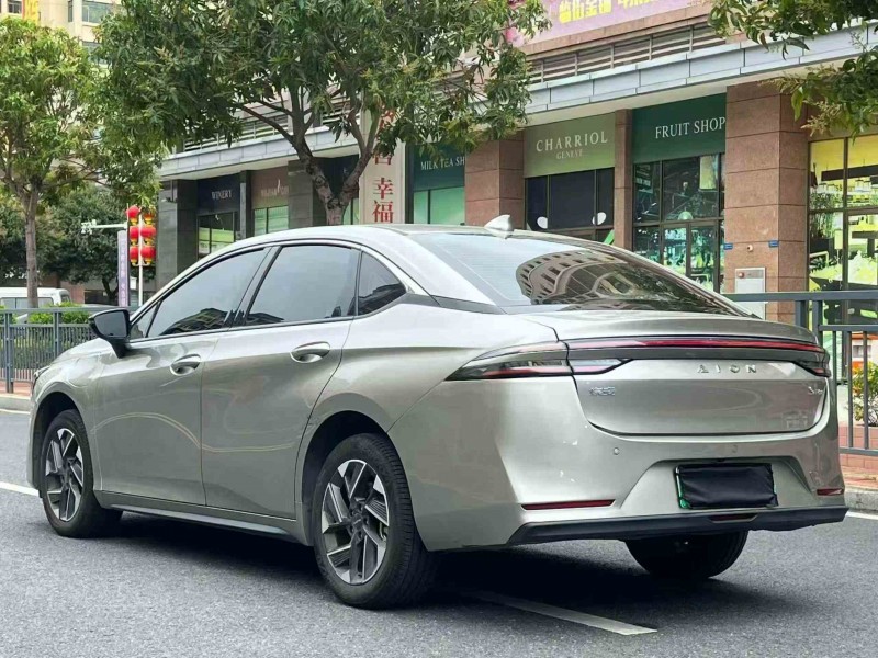 汕头25年传祺埃安S7