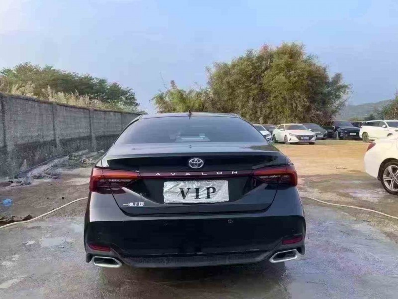 湛江25年丰田亚洲龙8