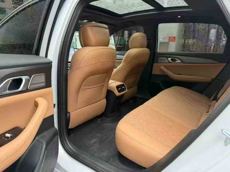 汕头25年吉利银河6