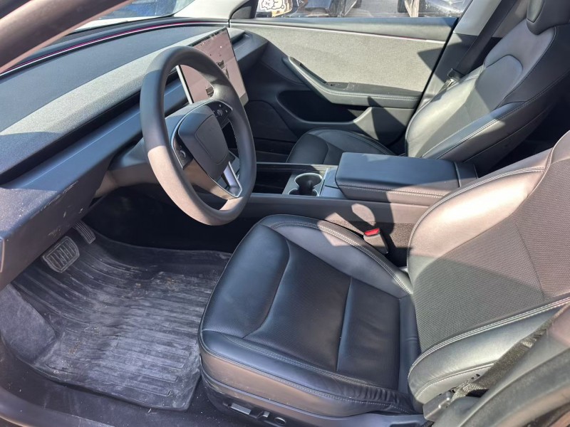 淄博24年特斯拉MODEL 34