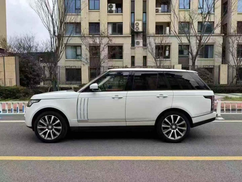 嘉兴14年路虎揽胜行政3