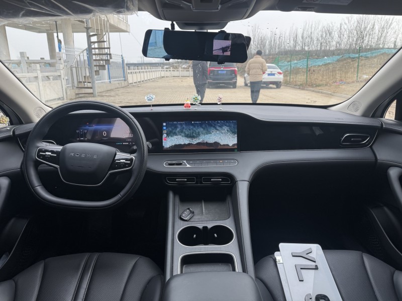 郑州25年荣威D72