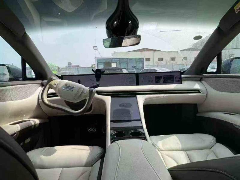 常州24年智己LS75