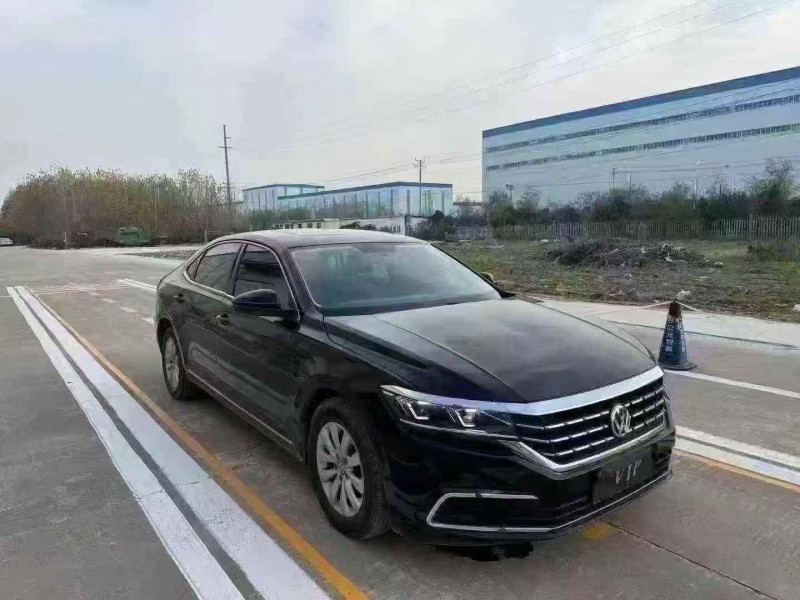 菏泽21年大众帕萨特2