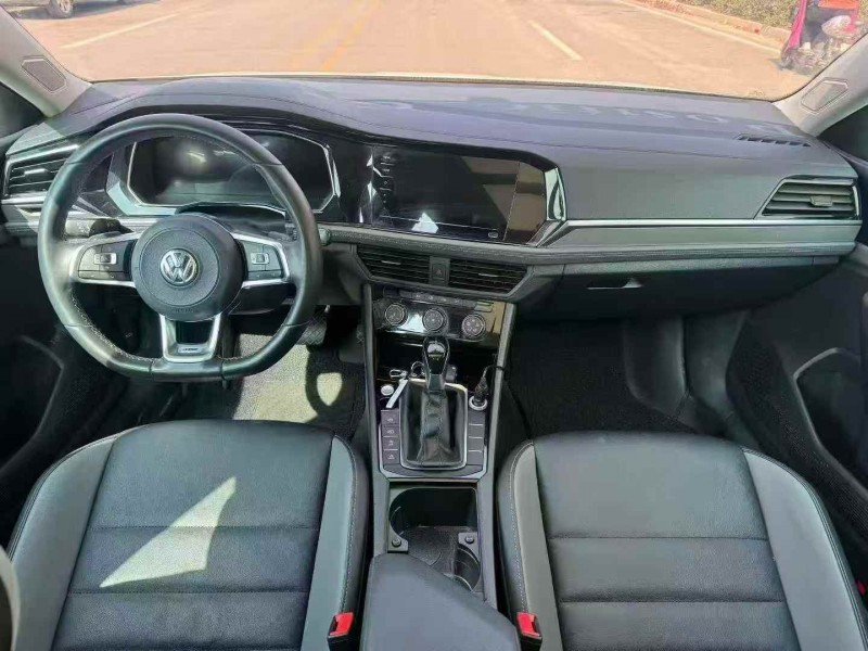 东营21年大众速腾6