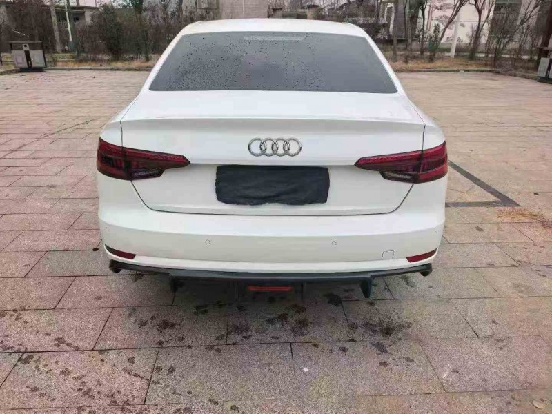 蚌埠17年奥迪A4L8