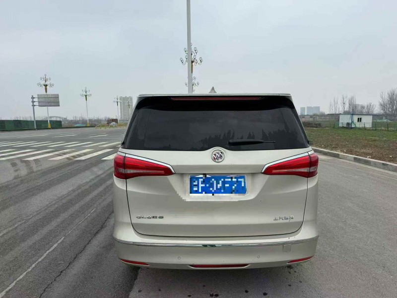 東營17年別克GL88