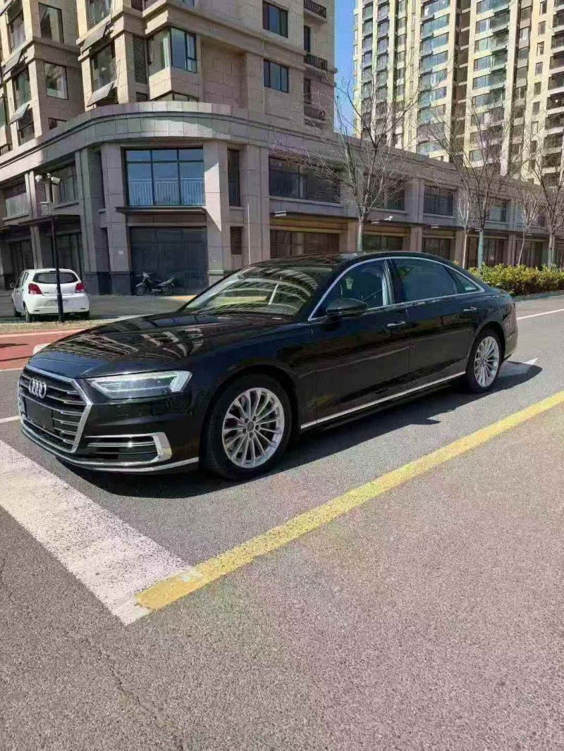 濟寧18年奧迪A8L3