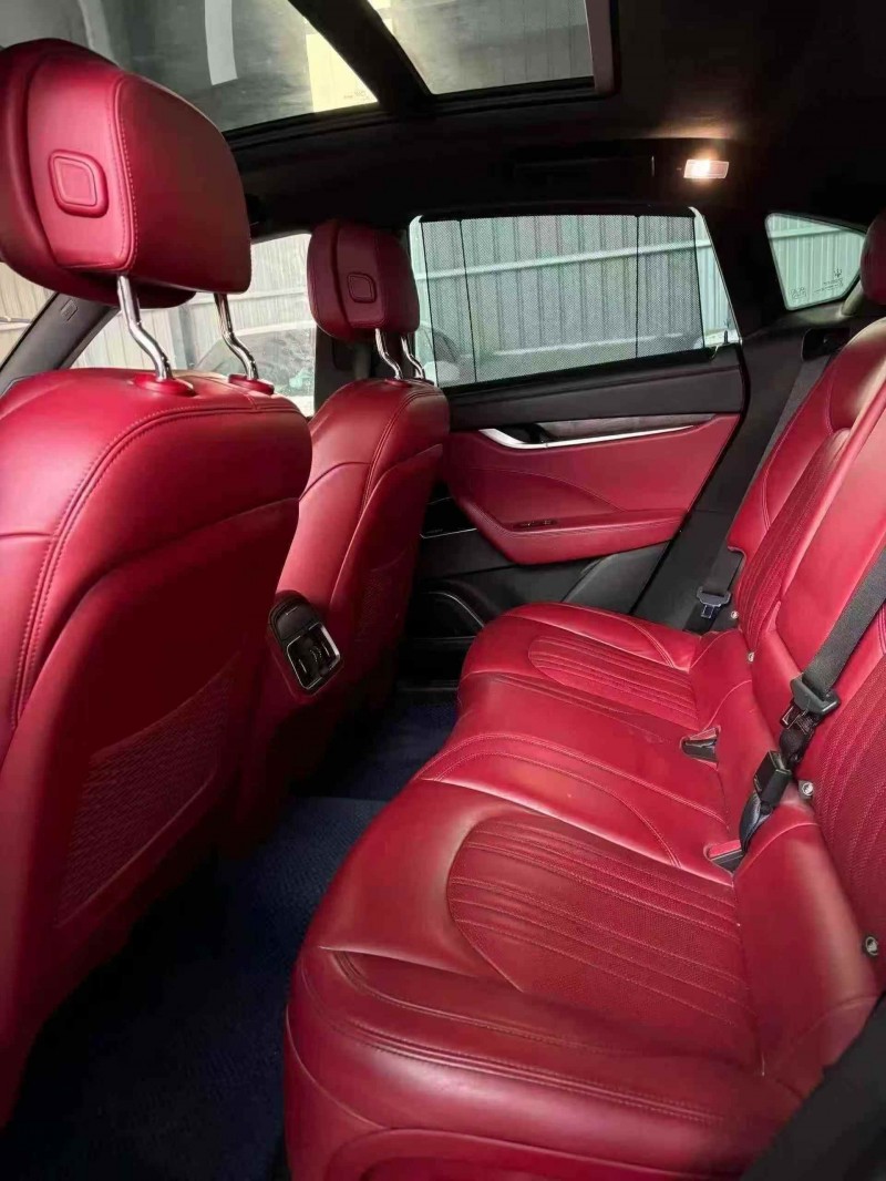 菏泽17年玛莎拉蒂Levante5