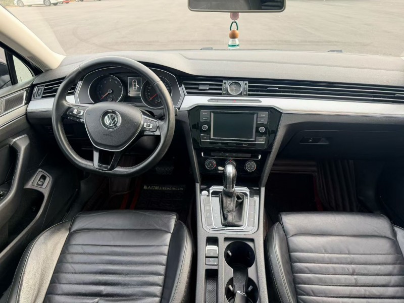 棗莊18年大眾邁騰5