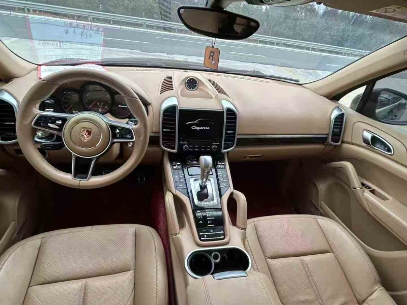 徐州17年保时捷卡宴2