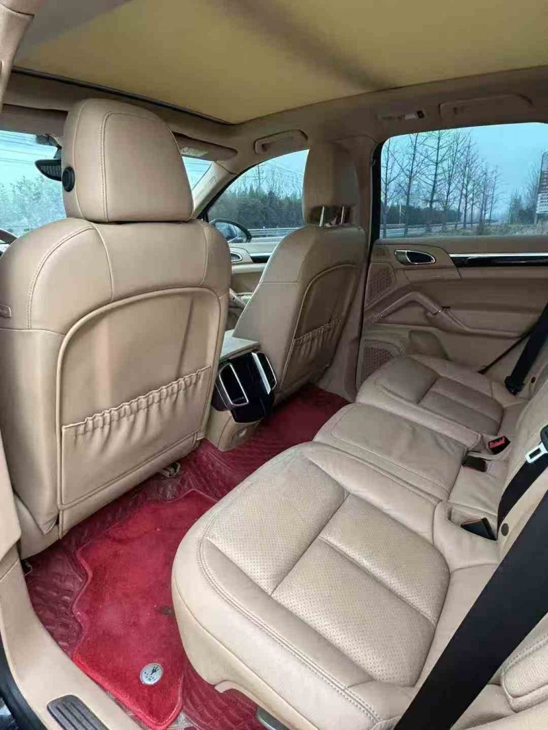 徐州17年保时捷卡宴3